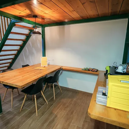 Apartment Terminal 1 *