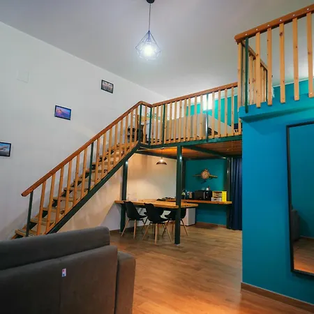 Terminal 1 Apartment *