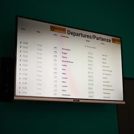 Terminal 1 דירה *