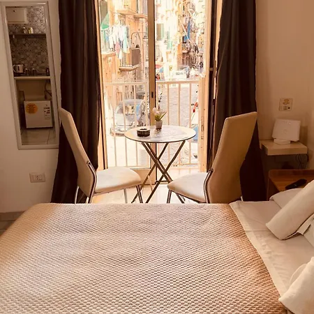 Relais Borbonico Chiaia *