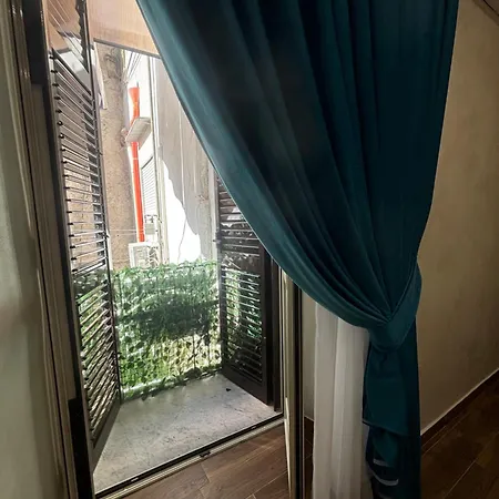 House Palma Affittacamere Napoli