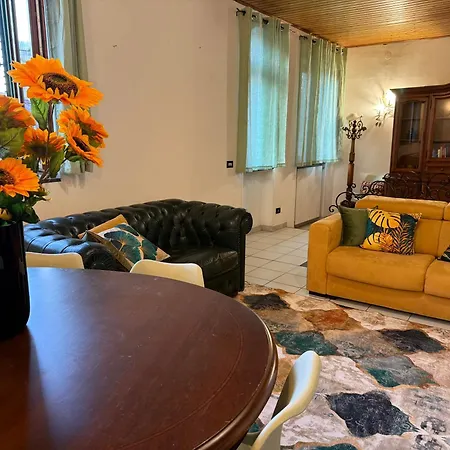 Bella Mbriana Naples