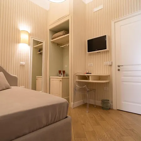 Florita Guest house
