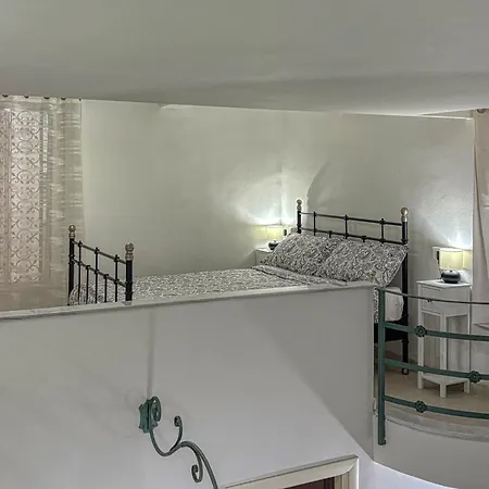 Stella Di San Gregorio Naples