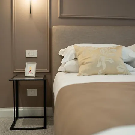 Bed & Breakfast Monteroduni 22 - Chiaia Design Napoli