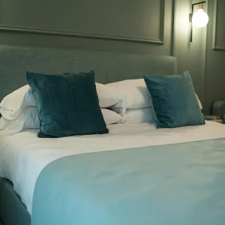 Monteroduni 22 - Chiaia Design Bed & Breakfast Napoli
