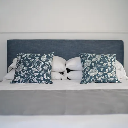 Monteroduni 22 - Chiaia Design Bed & Breakfast Napoli
