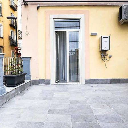 Alyde Apartment
