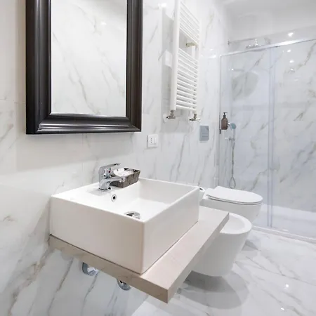 Hotel Nuvo 4*