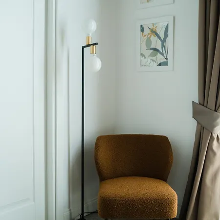 Monteroduni 22 - Chiaia Design * Naples