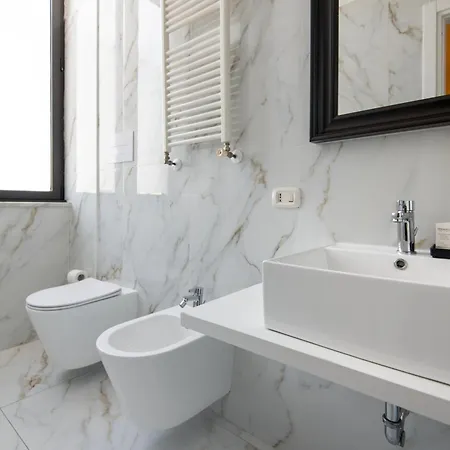 Nuvo Hotel 4*