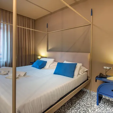Nuvo Hotel