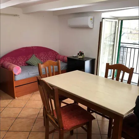 Casa De Barrio * Neapol