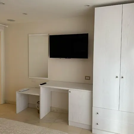 Affittacamere Bernini House Napoli