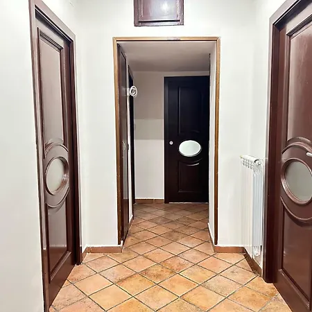 La Casa Di Linda Apartment *
