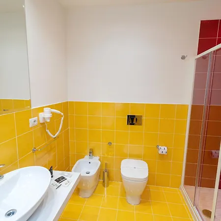 Гостевой дом Le 4 Stagioni Dante H Centro, By Clapa Group Неаполь