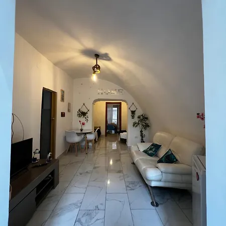 'a Tarantella Naples
