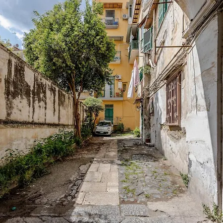 Appartamento Casa Laurino A Centro Napoli