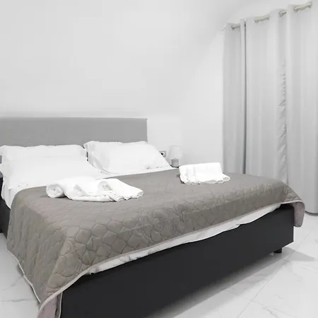 House Franco -nel Cuore Dei Spagnoli A *