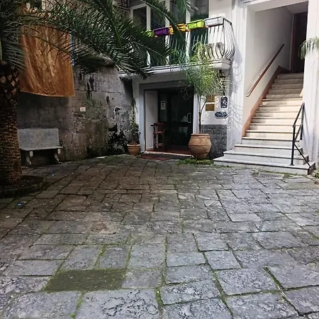 E Rosaroll * Napoli