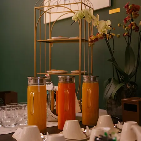 De Bonart Naples, Curio Collection By Hilton Hotel 5*