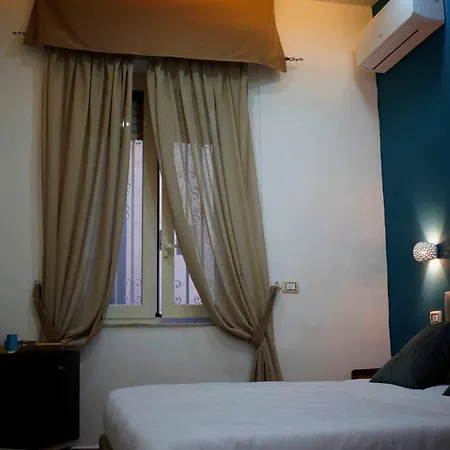 Queen 20 Luxury Duomo Bed & Breakfast *