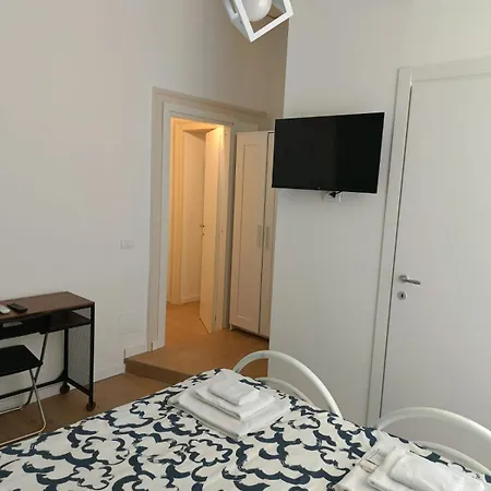 E Rosaroll Affittacamere Napoli