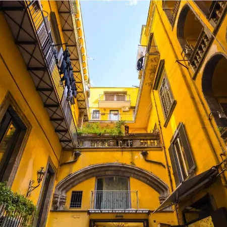 San Gregorio Armeno Neapol