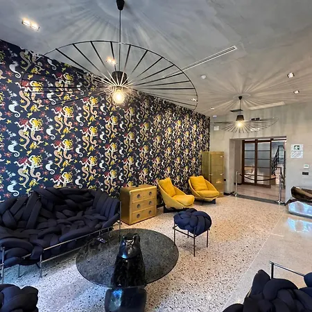 Palazzo Sebeto Aparthotel Naples