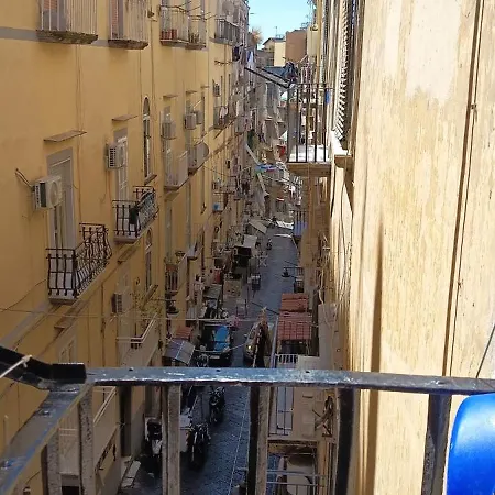 Casa Laura Oliva Mancini Bed & Breakfast Napoli