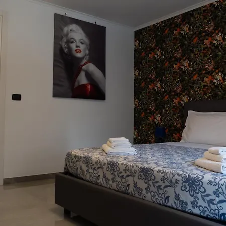 La Bella House * Naples
