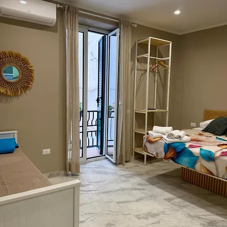 Bed & Breakfast Experience Center *