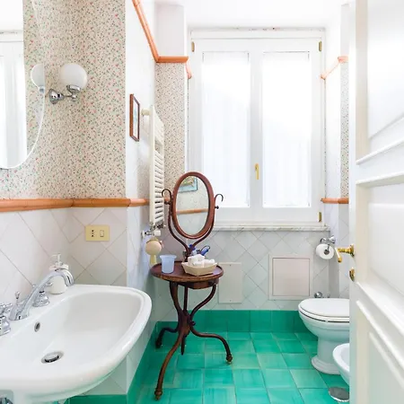 Residenza Capano Charming House By Napoliapartments Apartment