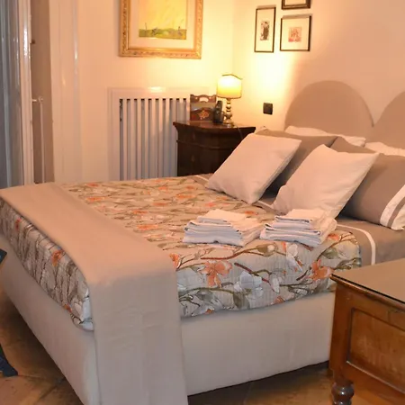 Residenza Suor Orsola * Naples