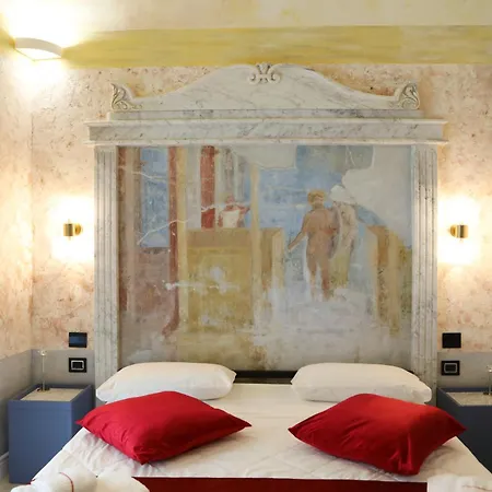 Guest house Odeon Neapolis *