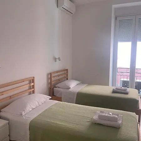 Apartment Galleria Berio Naples