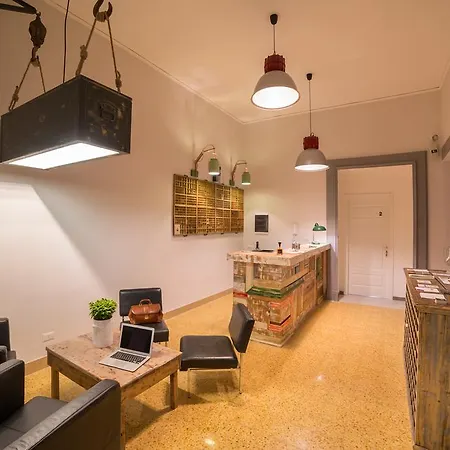 Bed & Breakfast The Foria House By House In Neapol