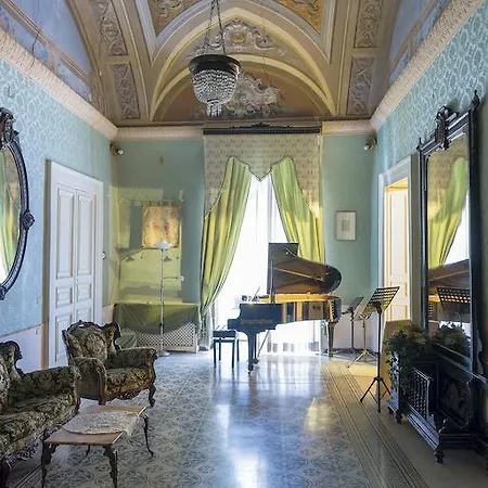 Carafa Di Maddaloni Residenza Di Charme Pensionat Neapel