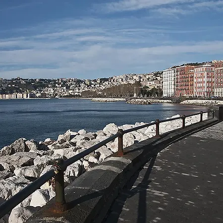 La Piazza Al Vomero