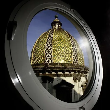 Hotel Naples 4*