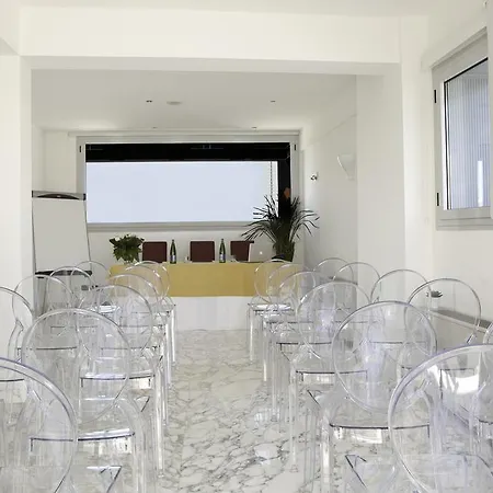 Hotel Naples 4*