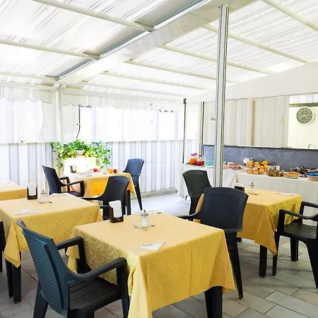 Napoli Suite Bed & Breakfast 3*