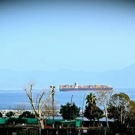 Oda ve Kahvaltı Riviera Di Chiaia Turrisi
