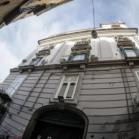 Le 4 Stagioni Dante's H Centro, By Clapa Group Pensjonat
