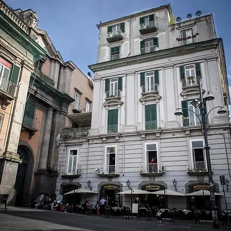 Le 4 Stagioni Dante's H Centro, By Clapa Group Pensjonat