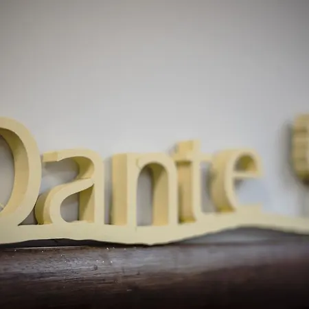 Le 4 Stagioni Dante's H Centro, By Clapa Group Pensjonat 2*