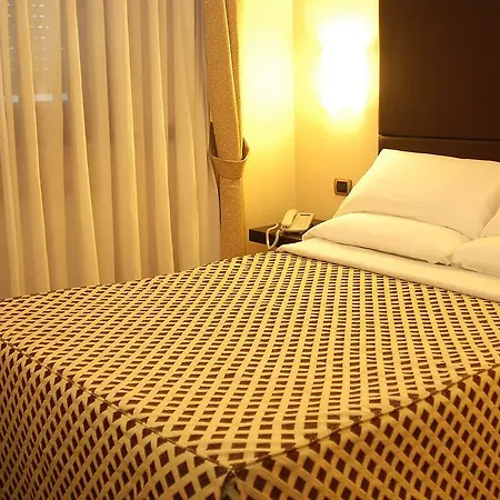 Western San Germano 4* Naples