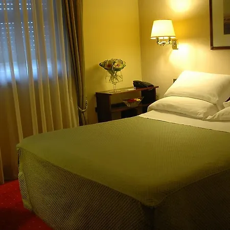 Western San Germano 4* Naples