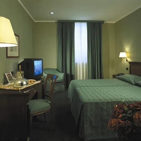 Ramada By Wyndham 4*
