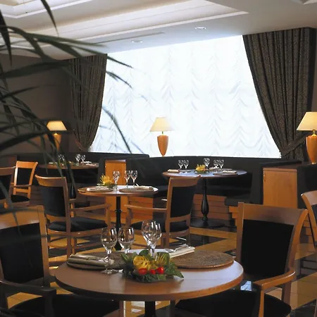 Hotel Ramada By Wyndham Neapol